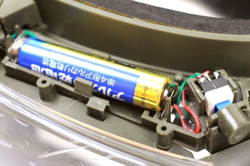 無理に押し込まないと入らない