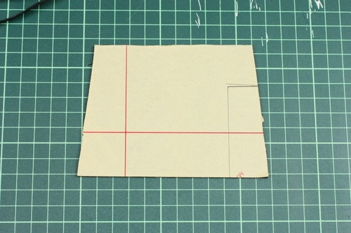 給弾ユニットの給弾口に合わせてカット