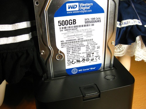 USB3.0といえば青なのか