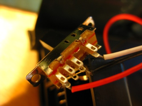 半田もコードも酷い