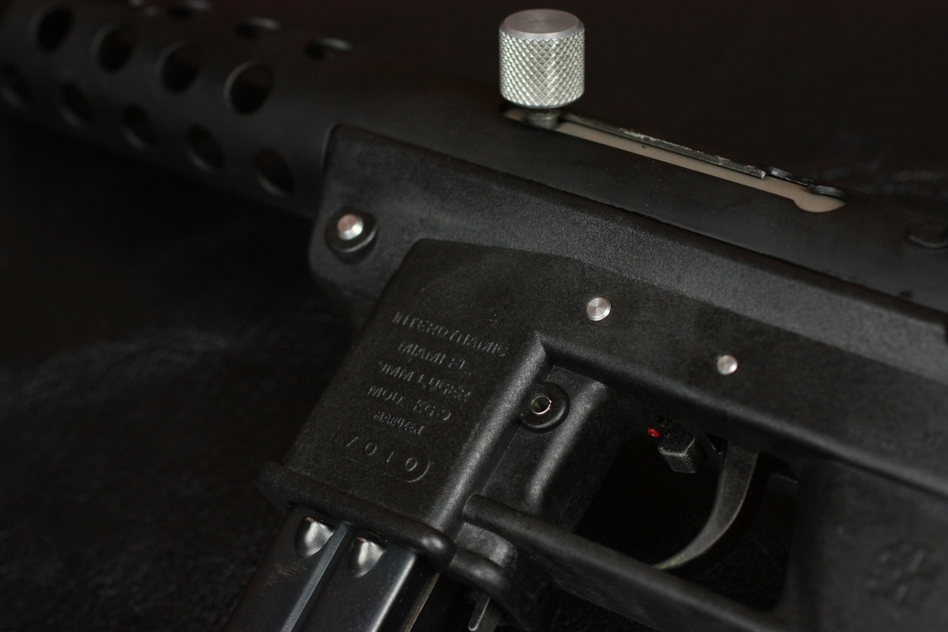 マルゼン最後のKG-9！フルオートガスブローバック KG-9(第4世代) : GUN