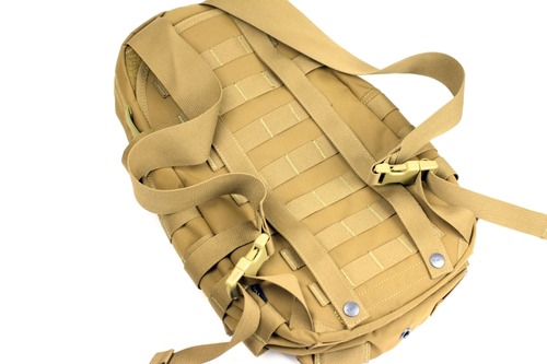 MOLLEシステムに対応