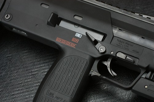 エジェクションポート