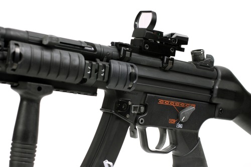 東京マルイのスタンダード電動ガンMP5A4（カスタム）に取付け