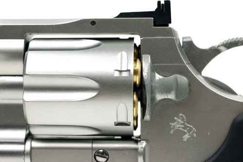 揺らすとカタカタと音を立てる