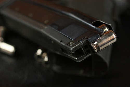 金属になったマガジンリップでも問題を引き起こす