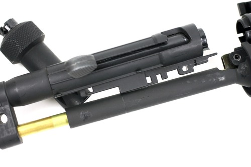 パーツの一部が干渉