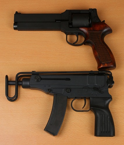 Vz61スコーピオンはコンパクトなSMG