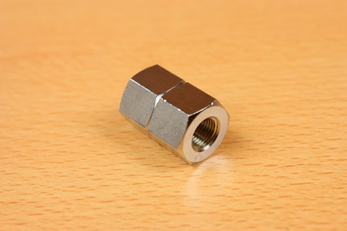 藤原産業SK11中間異型ソケットAT-33小口径側