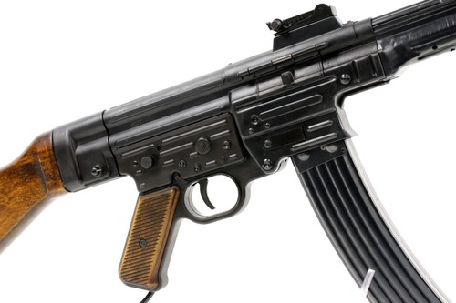 まるで実銃のよう