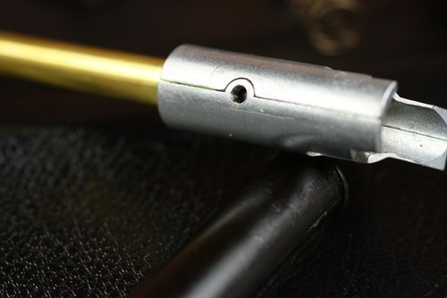 ホップアップパッキン用のねじ穴