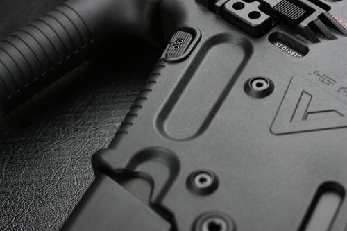 マガジンリリースボタン