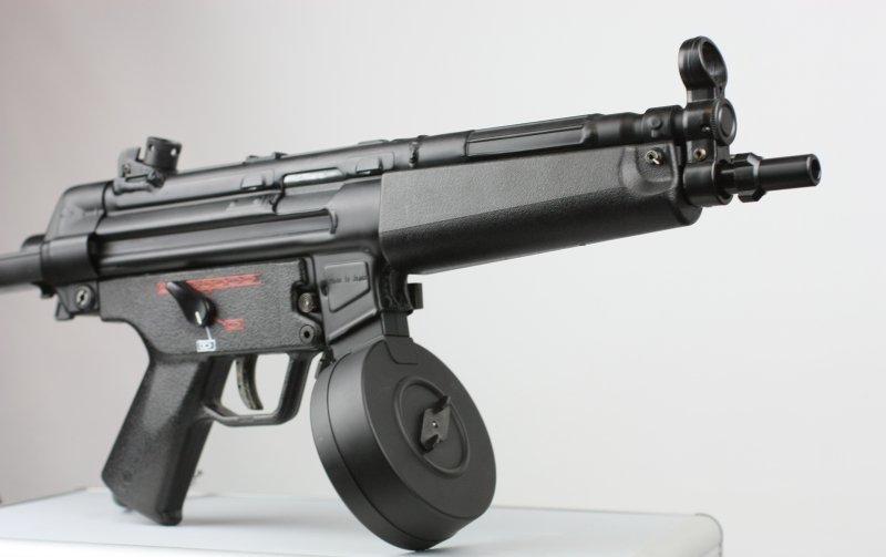エスコートMP5A5 GBBに電動ガン用MP5ドラムマガジンを使ってみる : GUN