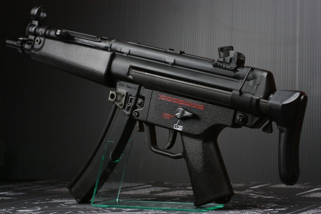 外部ソース専用GBBの激しいリコイルショック！エスコート MP5A5