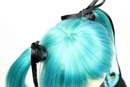 リボンの幅が小さく