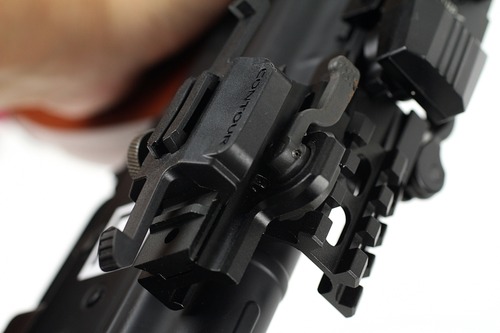 ライザーを挟んで