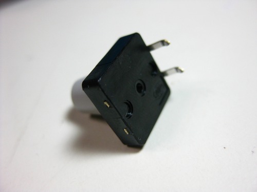 タクトスイッチの加工