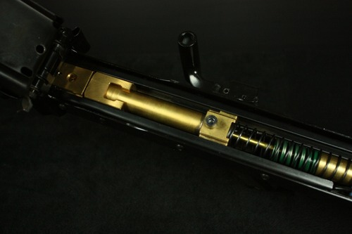 重量級のボルト