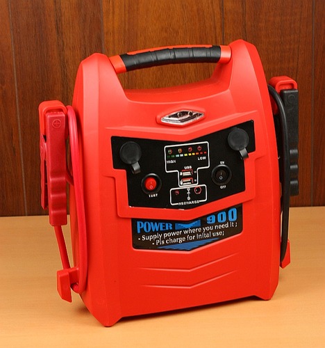 ジャンプスタータ