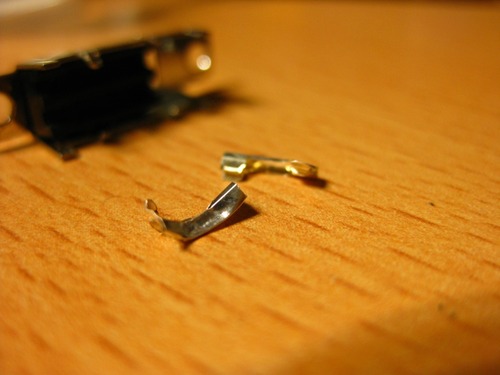 スイッチの内部部品