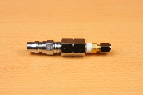 米式バルブ用空気入れコネクタ仮組