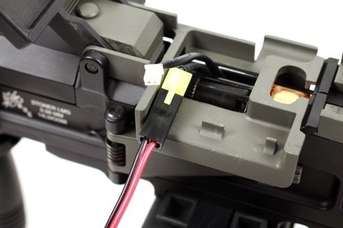 ケーブルを延長することができるように