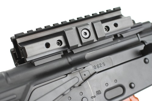 サイドのレールは1つ