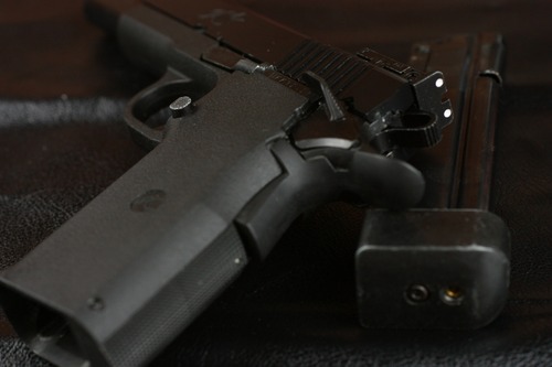 サイトにホワイトドットが入っている