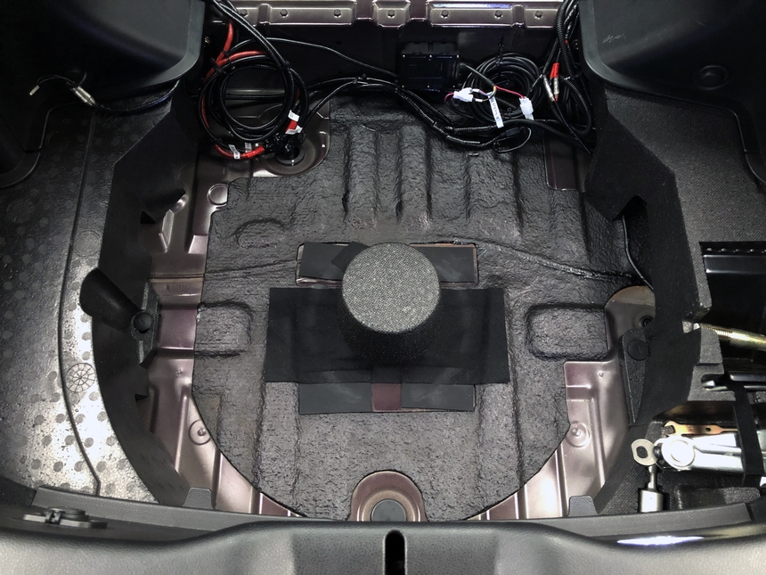 Z33のスペアタイヤを外してパンク修理キットを搭載する 俺のz33カスタム日記 Z33のスペアタイヤを外してパンク修理キットを搭載する 俺のz33カスタム日記