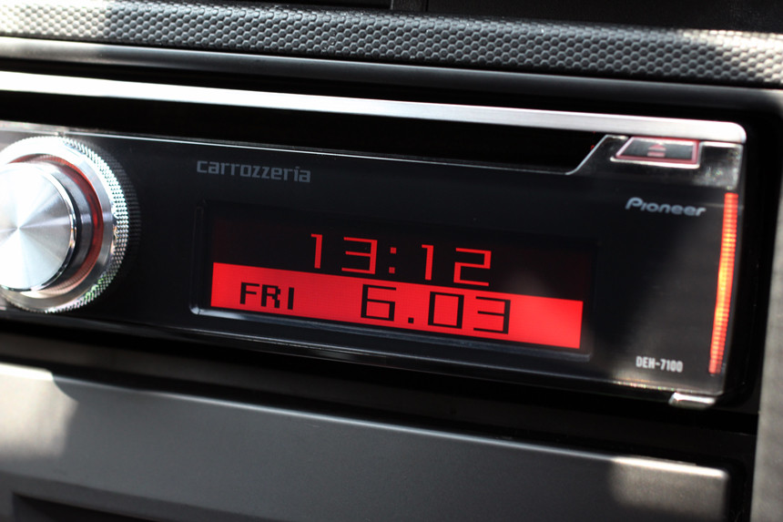 Pioneer DEH-7100 ヘッドユニット DEH-7100 ｜ オーディオメインユニット | カーAV | carrozzeria