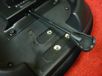 肘掛け取り付けよう