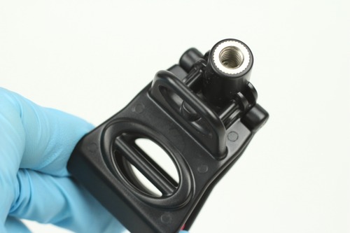 三脚取付け用のねじ穴