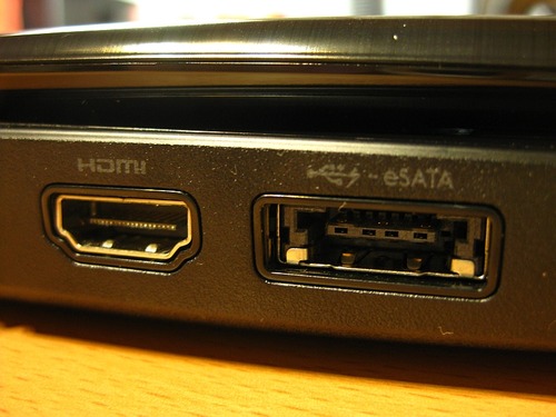 HDMIとeSATAUSB