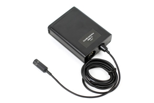 ボックスから出たケーブル