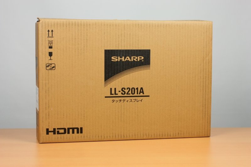 まるで巨大なタブレットPC！？ SHARP フルHDタッチディスプレイ