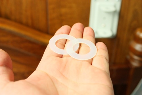 ブラケット部の樹脂パーツ2