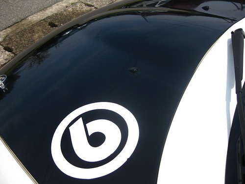 洗車後のボンネット