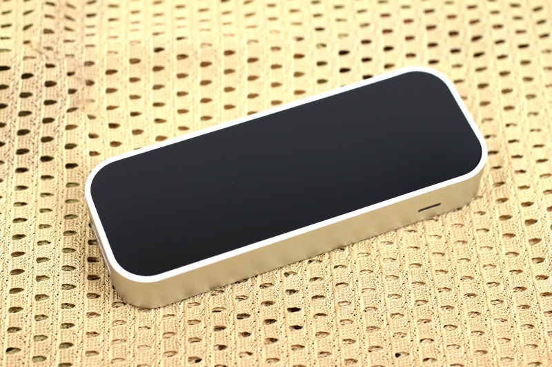 VRの世界に自分の手が入る！小型モーションセンサーLeap Motion
