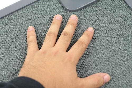 素手でさわれる