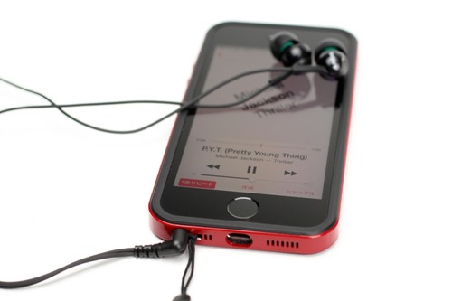 iPhoneのケースにも