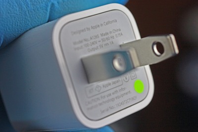 USB電源アダプターは5V1A