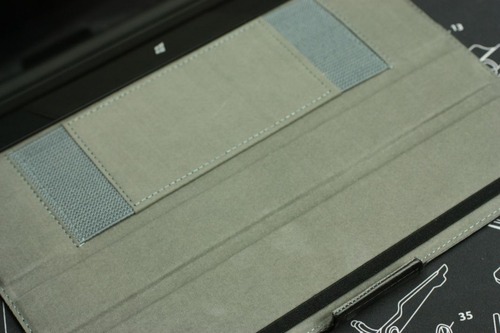 スタンド機能のための溝