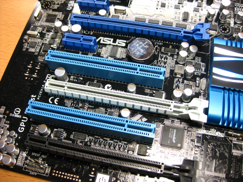 マザーボードまとめ Sandy Bridge世代の鉄板マザーボード！ASUS P8Z68-Vレビュー