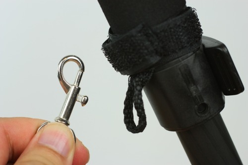 ストーンバックの取付はフックで簡単