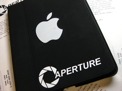 APERTURE SCIENCE社製iPad