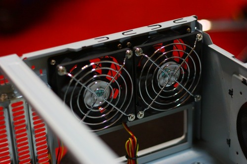 80mmケースファン2基