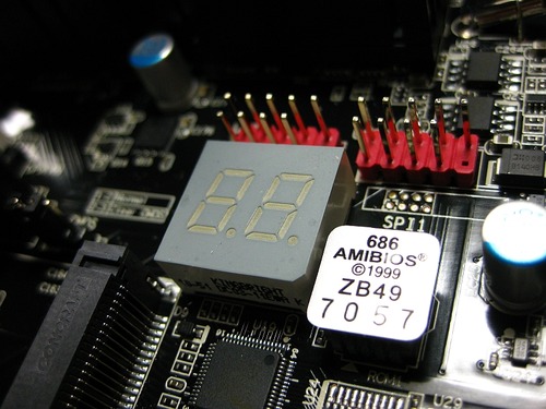 デバッグLED搭載