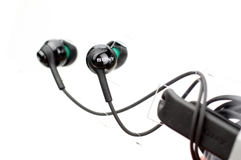 コスパ良し!密閉型インナーイヤーレシーバー SONY MDR-EX110LP コスパ良し!密閉型インナーイヤーレシーバー SONY MDR-EX110LP