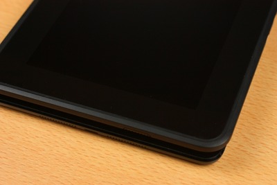 幅はiPad miniが若干短い
