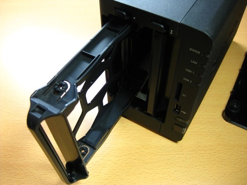 DS212ストレージスロット